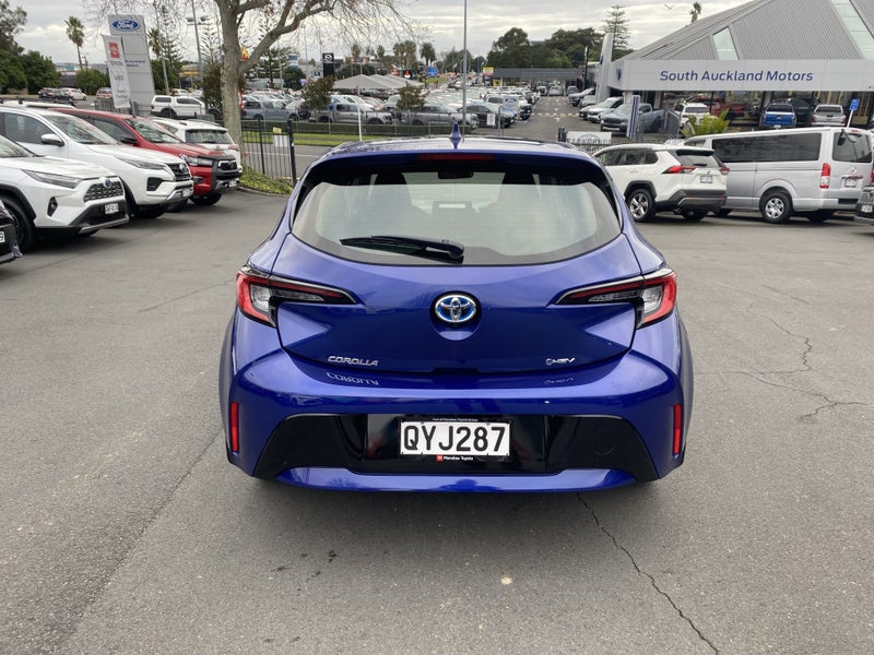 2024 Toyota Corolla GX 1.8P Hybrid image 3