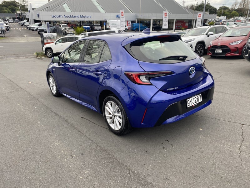 2024 Toyota Corolla GX 1.8P Hybrid image 5