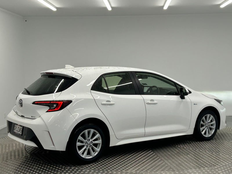 2024 Toyota Corolla GX 1.8P Hybrid image 3