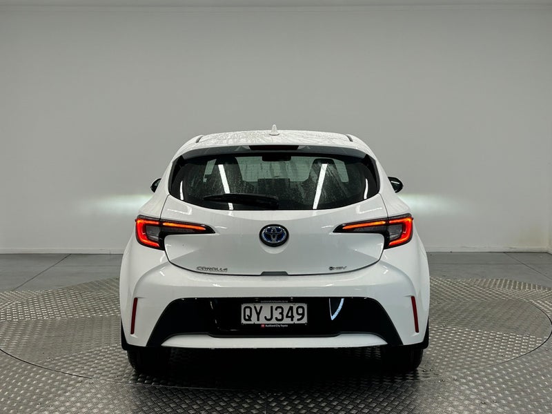 2024 Toyota Corolla GX 1.8P Hybrid image 4
