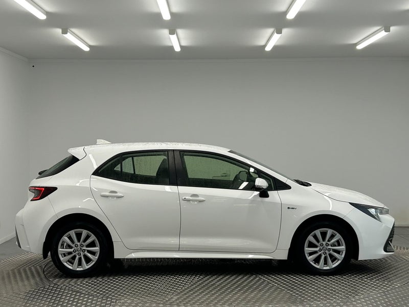 2024 Toyota Corolla GX 1.8P Hybrid image 2