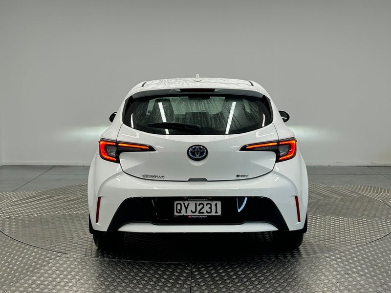 2024 Toyota Corolla GX 1.8P Hybrid image 4