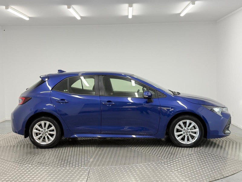 2024 Toyota Corolla GX 1.8P Hybrid image 2