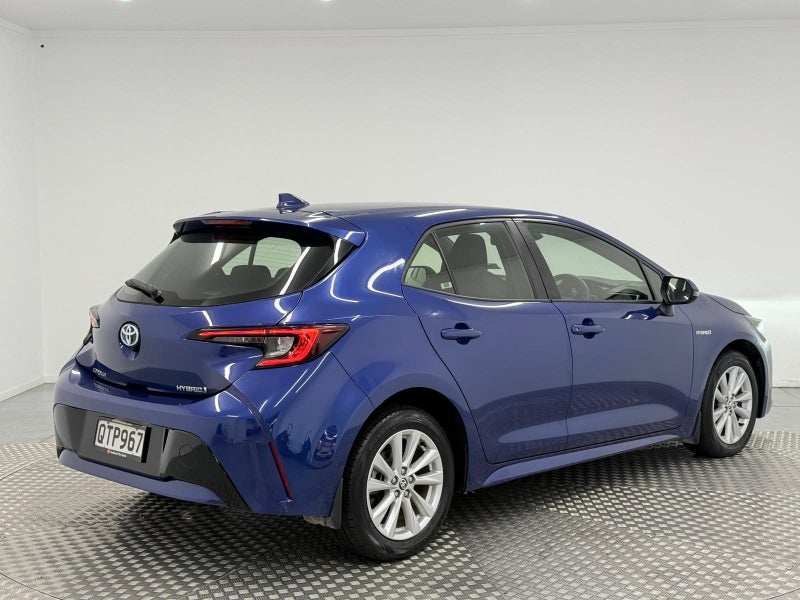 2024 Toyota Corolla GX 1.8P Hybrid image 3