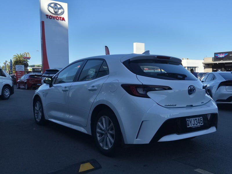 2024 Toyota Corolla GX 1.8P HYBRID Auto image 5