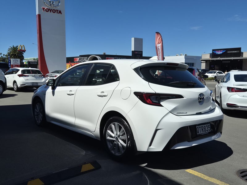 2024 Toyota Corolla GX 1.8P HYBRID Auto image 5