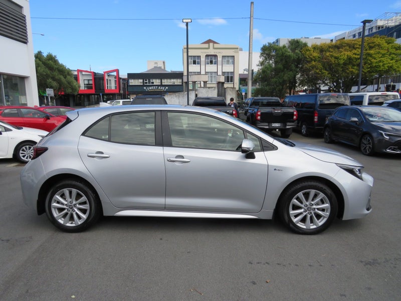 2024 Toyota Corolla GX 1.8P Hybrid CVT FWD image 3