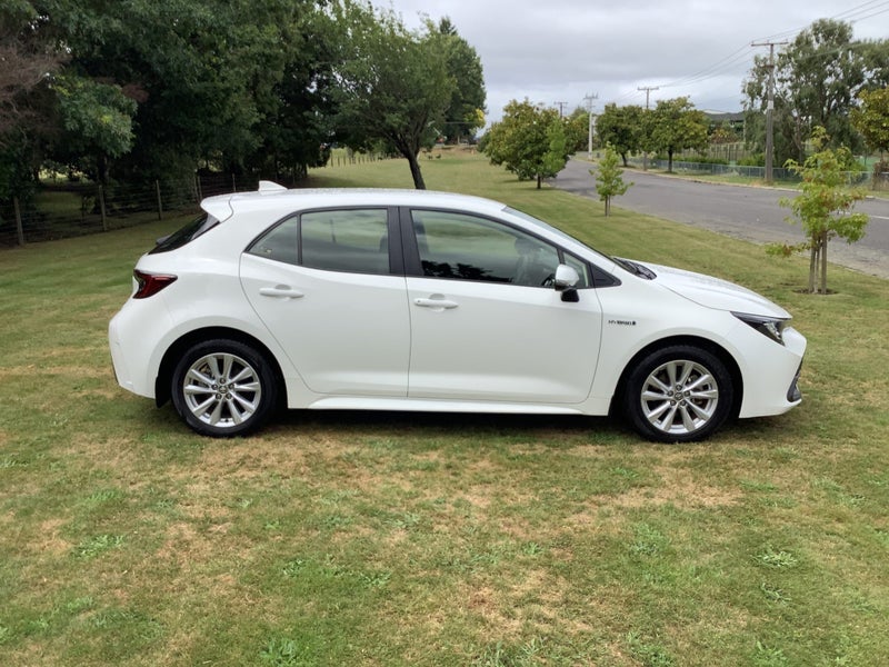 2024 Toyota Corolla GX 1.8P Hybrid Electric Veh... image 4