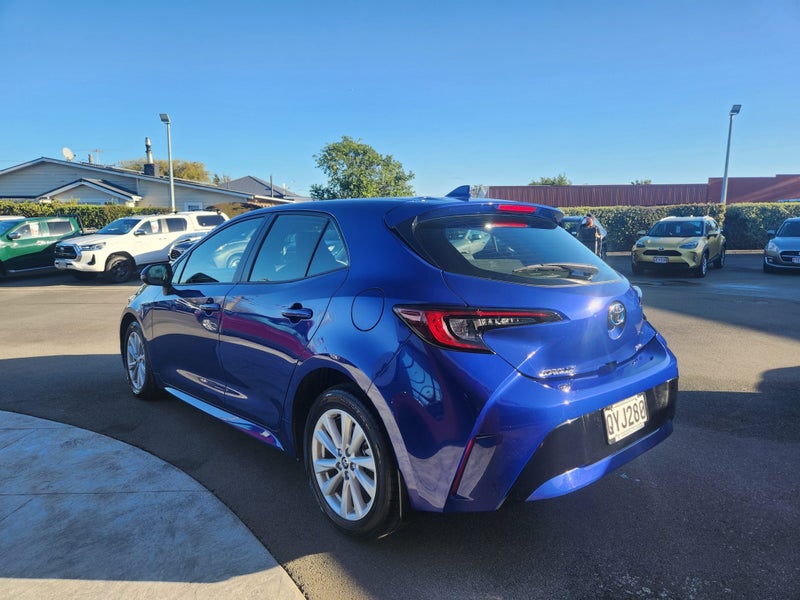 2024 Toyota Corolla GX 1.8P Hybrid FWD Automati... image 3