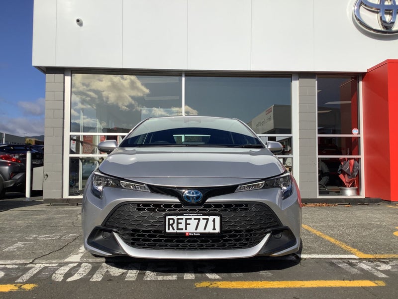 2024 Toyota Corolla GX 1.8P Hybrid Hatch image 2