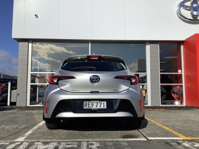 2024 Toyota Corolla GX 1.8P Hybrid Hatch image 3