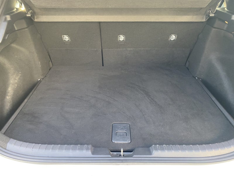 2024 Toyota Corolla GX 1.8P Hybrid Hatch image 4