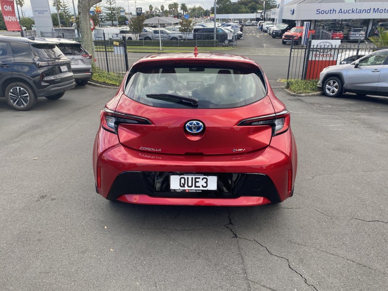 2024 Toyota Corolla GX 1.8P Hybrid Hatch image 3