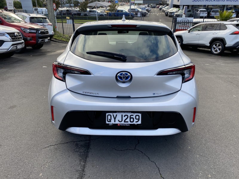 2024 Toyota Corolla GX 1.8P Hybrid Hatch image 3