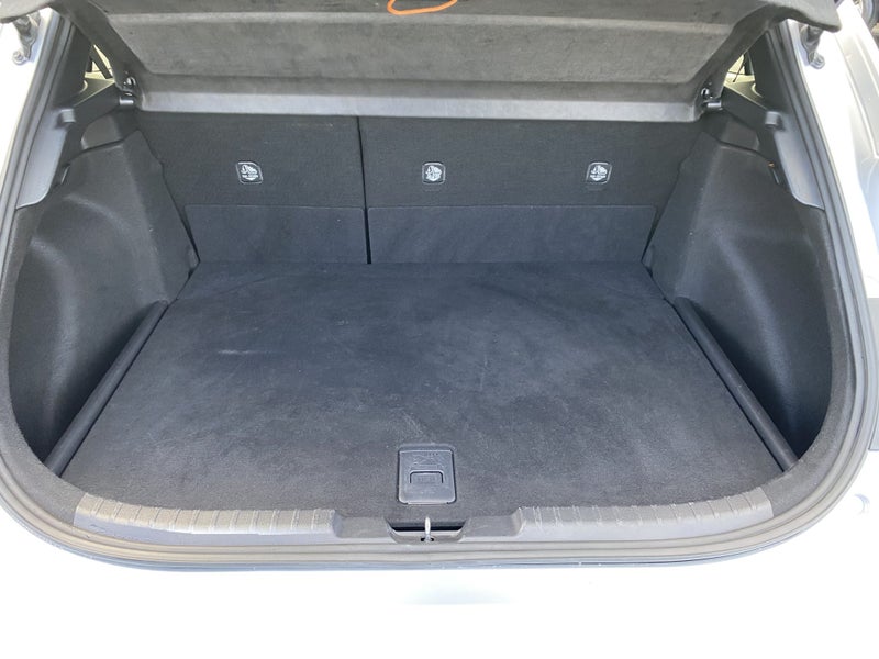 2024 Toyota Corolla GX 1.8P Hybrid Hatch image 4