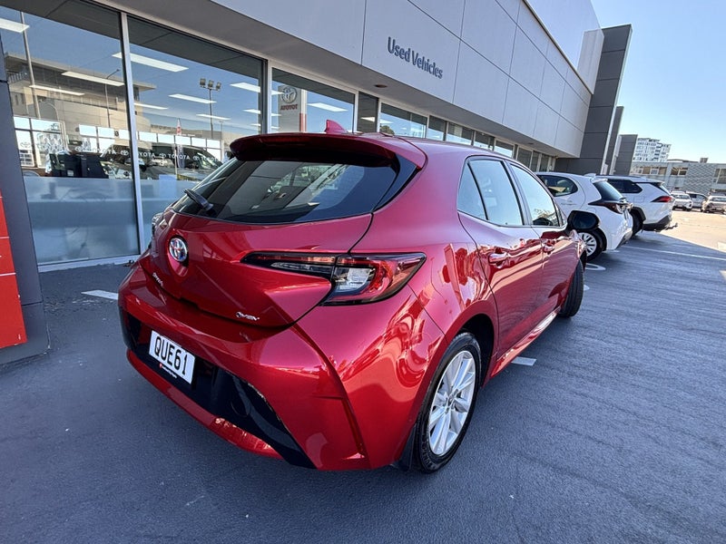 2024 Toyota Corolla GX 1.8P HYBRID POPULAR HATCH image 3