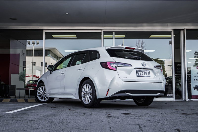 2024 Toyota Corolla Gx 1.8Ph/Hd image 3