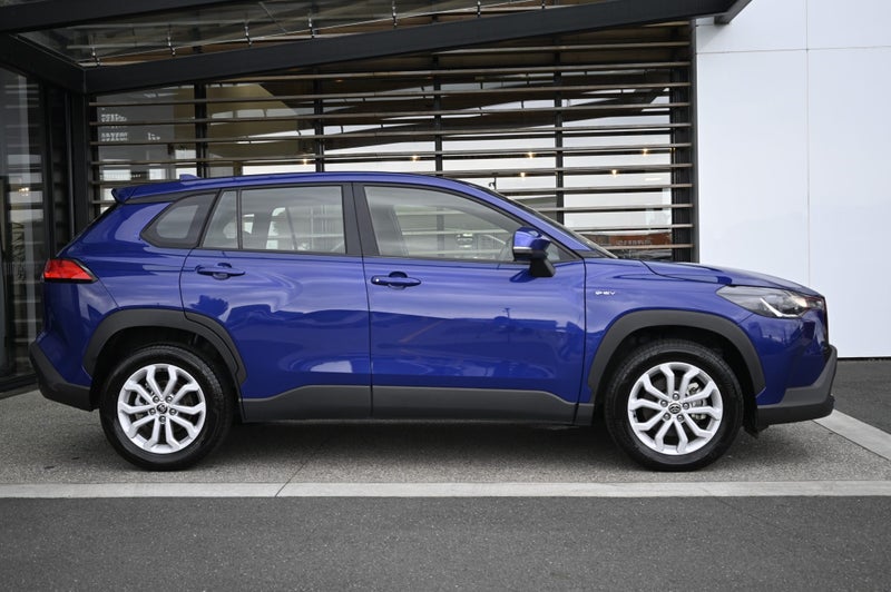 2024 Toyota Corolla GX 2.0 Petrol Hybrid FWD SUV image 5