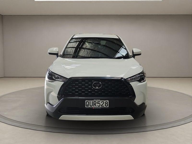 2024 Toyota Corolla GX 2.0L Hybrid FWD SUV image 2