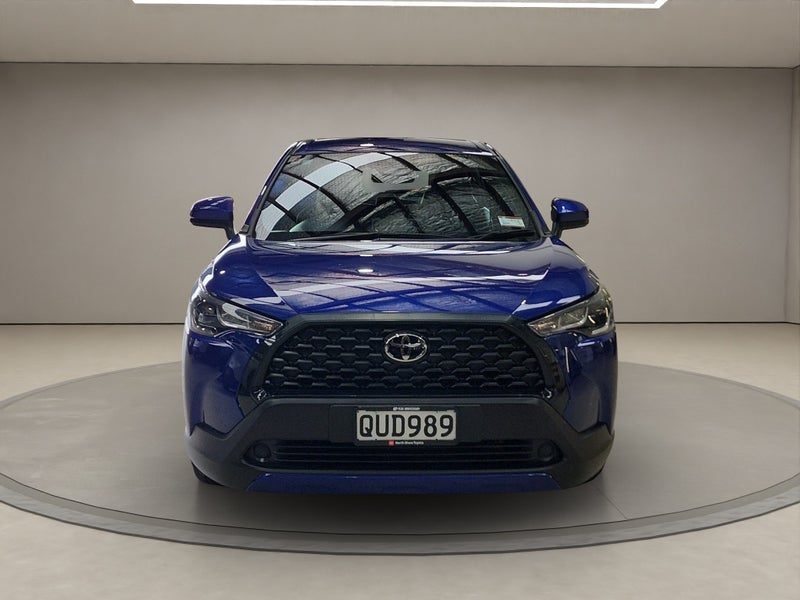 2024 Toyota Corolla GX 2.0L Hybrid FWD SUV image 2