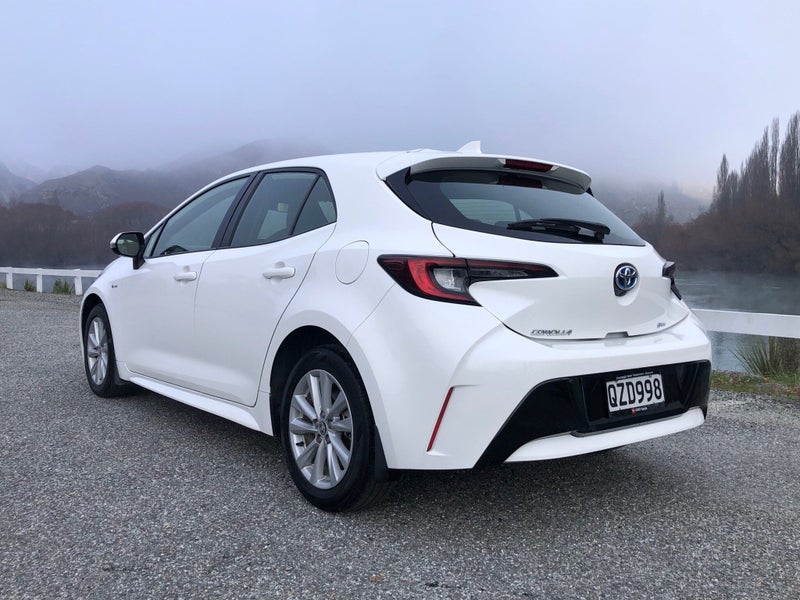 2024 Toyota Corolla GX Hybrid image 4