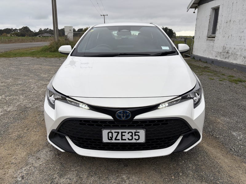 2024 Toyota Corolla GX HYBRID image 2