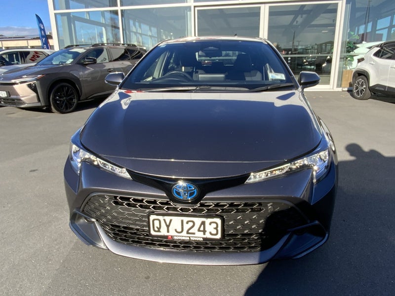 2024 Toyota Corolla GX Hybrid - Certified! image 2