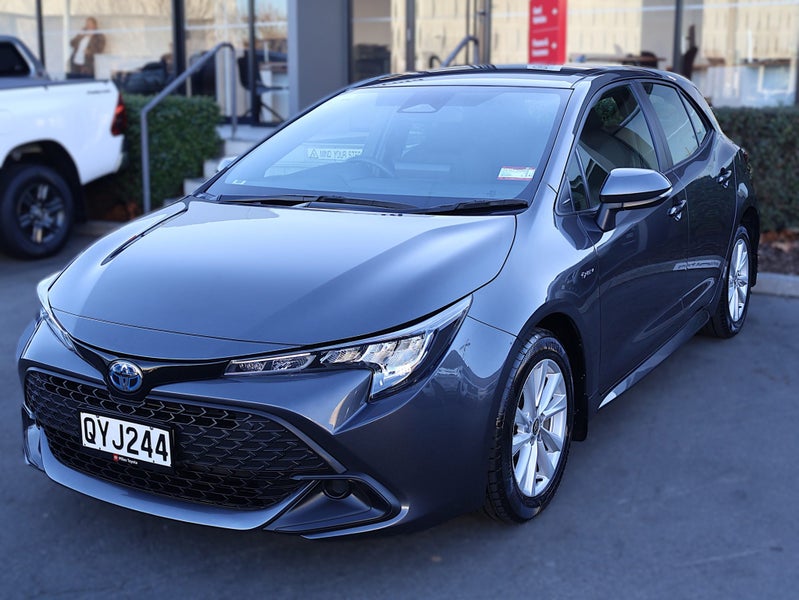 2024 Toyota Corolla GX HYBRID, Push Start image 3