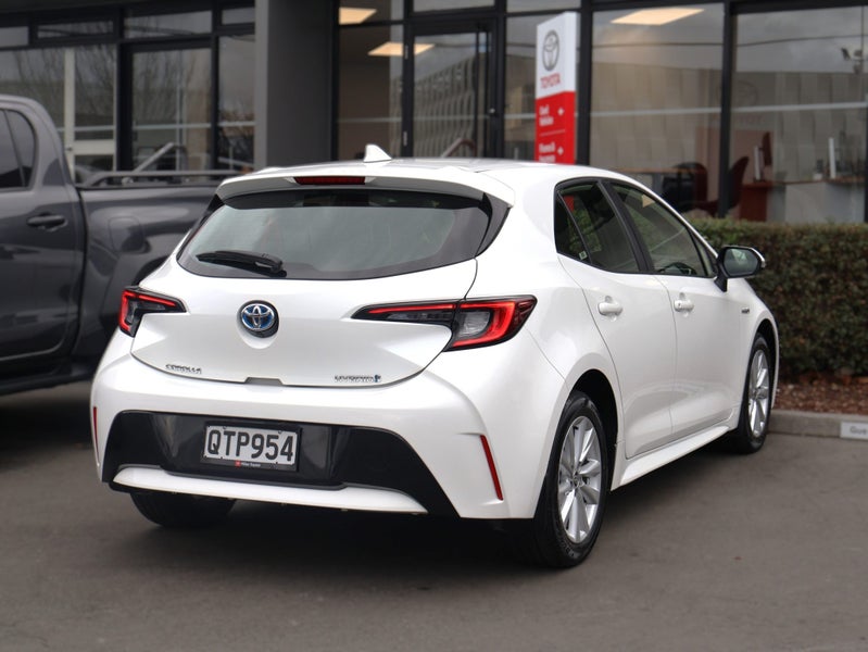 2024 Toyota Corolla GX HYBRID, Push Start image 5