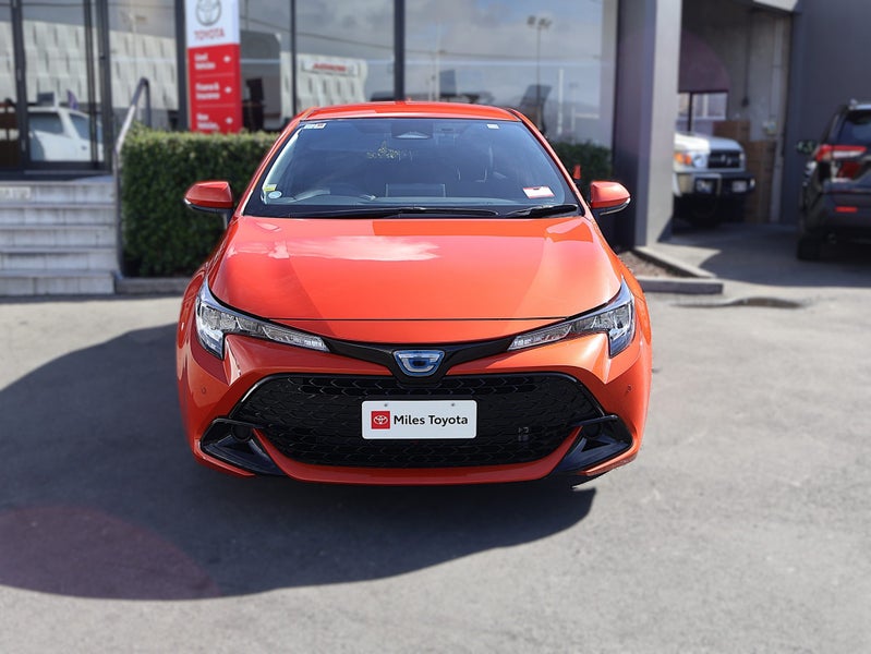 2024 Toyota Corolla Sport 1.8 Hybrid G, Very Lo... image 2
