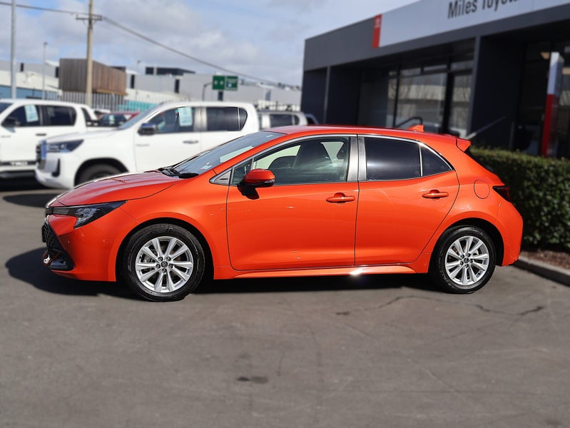 2024 Toyota Corolla Sport 1.8 Hybrid G, Very Lo... image 4