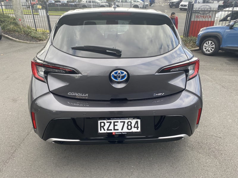 2024 Toyota Corolla Sport 1.8 Hybrid GZ image 3