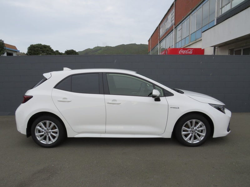 2024 Toyota Corolla SX 1.8P HEV image 4