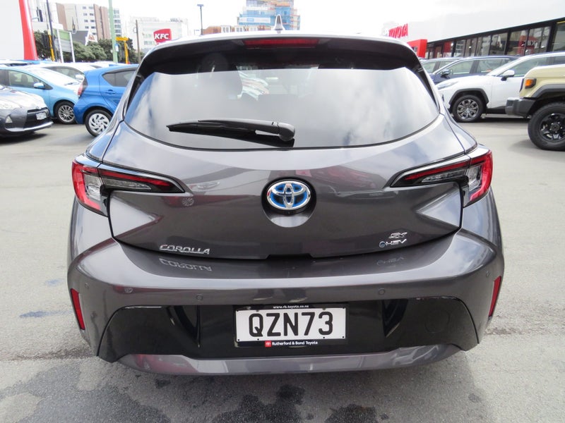 2024 Toyota Corolla SX 1.8P HEV CVT FWD Hatchback image 5
