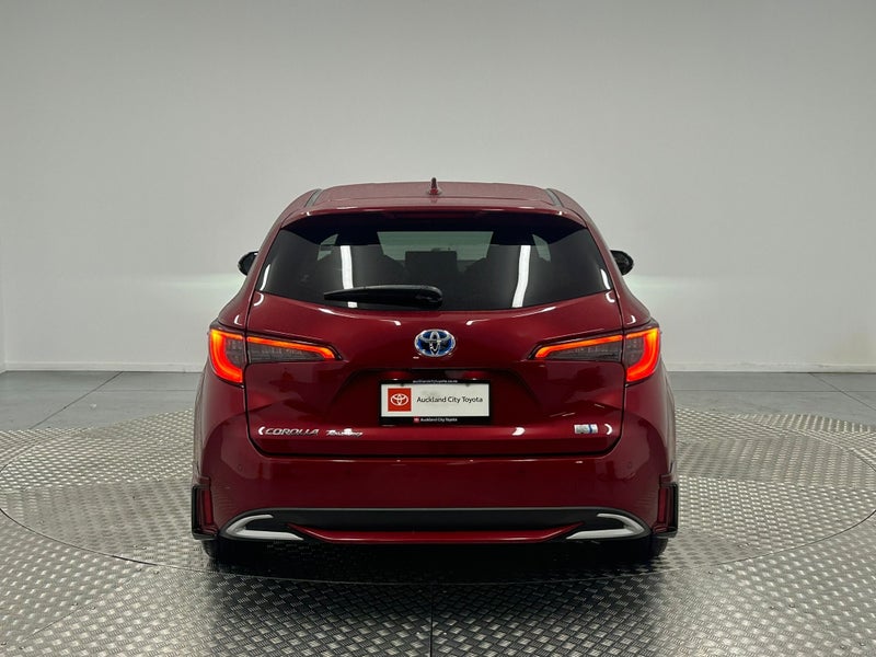 2024 Toyota Corolla Touring 1.8 Hybrid WxB image 4