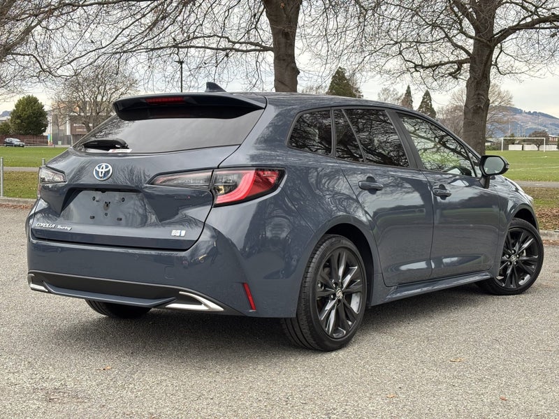 2024 Toyota Corolla Touring image 5