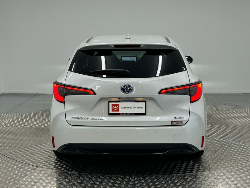 2024 Toyota Corolla Touring WXB 1.8 Hybrid Sport image 4