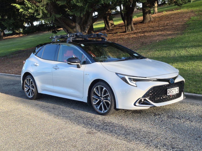 2024 Toyota Corolla ZR 1.8P HEV CVT FWD Hatch image 2