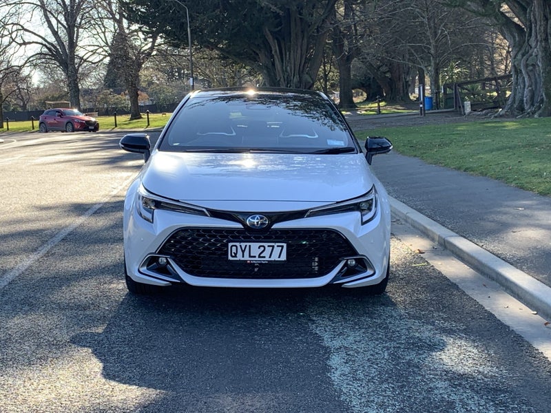 2024 Toyota Corolla ZR 1.8P HYBRID CVT HATCH image 3