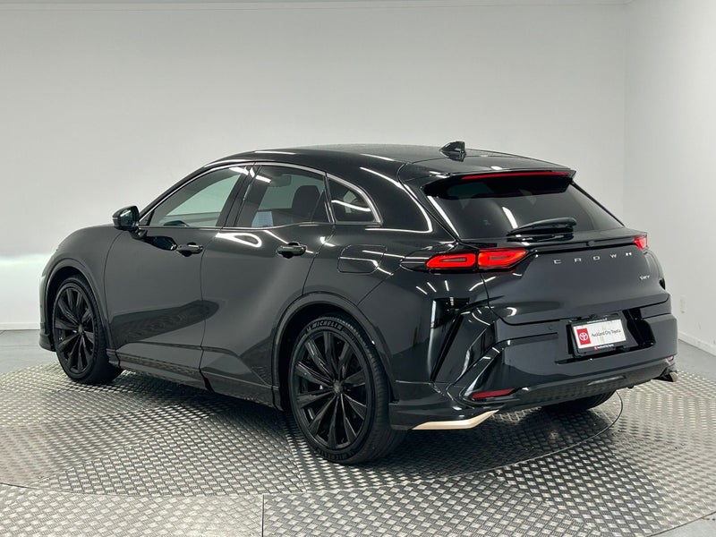 2024 Toyota Crown 2.5 Hybrid Estate Z 4WD image 5