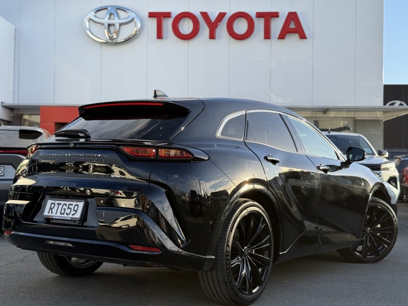 2024 Toyota Crown Sport 2.5 Hybrid Z AWD image 3