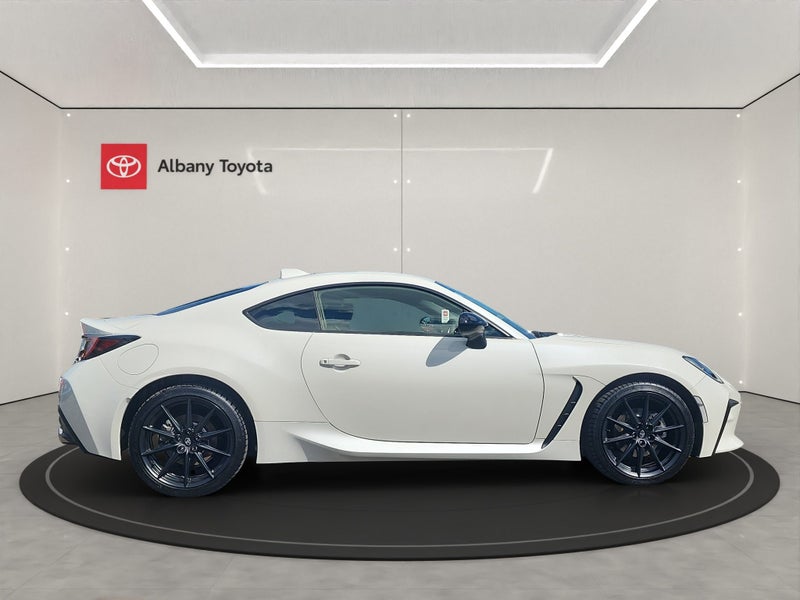 2024 Toyota GR86 RZ 2.4P 2 Dr Couple 6M 2WD (ZN... image 2