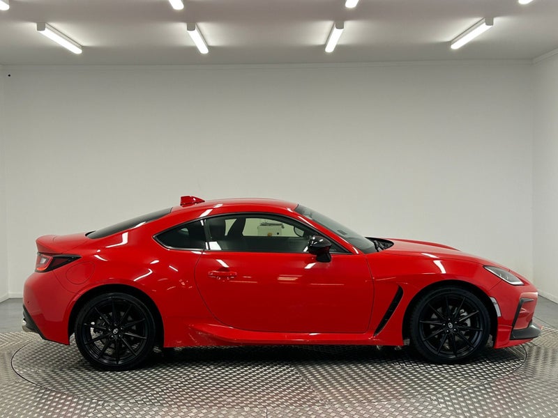 2024 Toyota GR86 RZ 2.4P Coupe 6M image 2