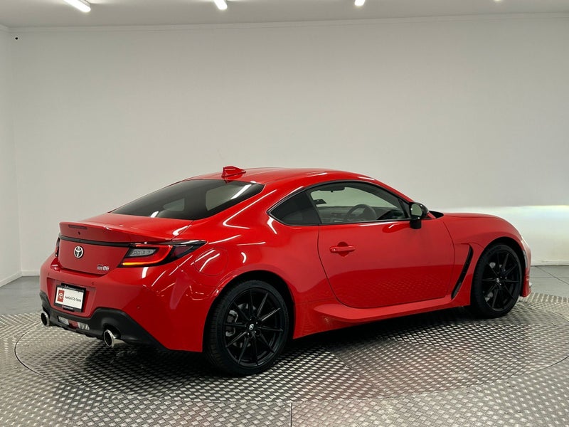 2024 Toyota GR86 RZ 2.4P Coupe 6M image 3