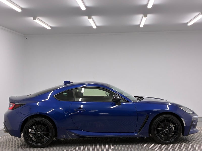 2024 Toyota GR86 RZ 2.4P Manual image 2