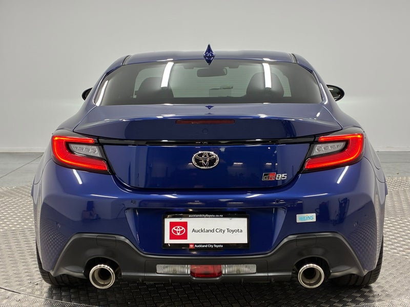 2024 Toyota GR86 RZ 2.4P Manual image 4
