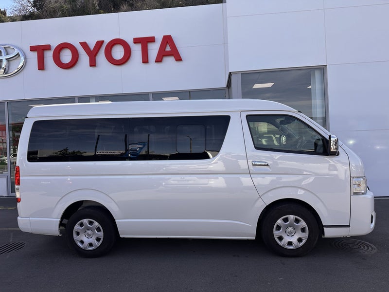 2024 Toyota Hiace 2.7P 10seat Auto image 2