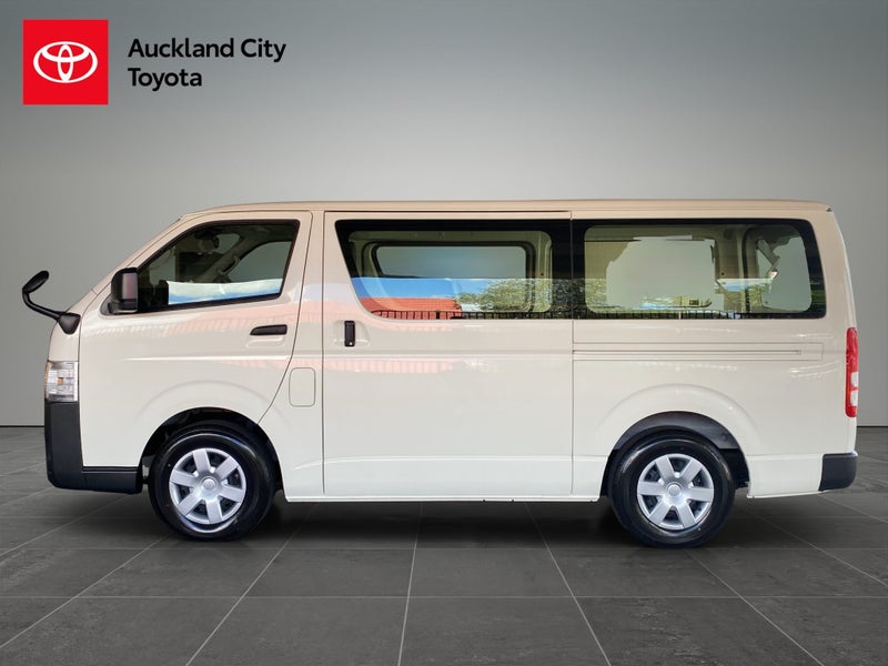 2024 Toyota Hiace DX Long 2.8D 5Dr Van 6A 2WD image 4