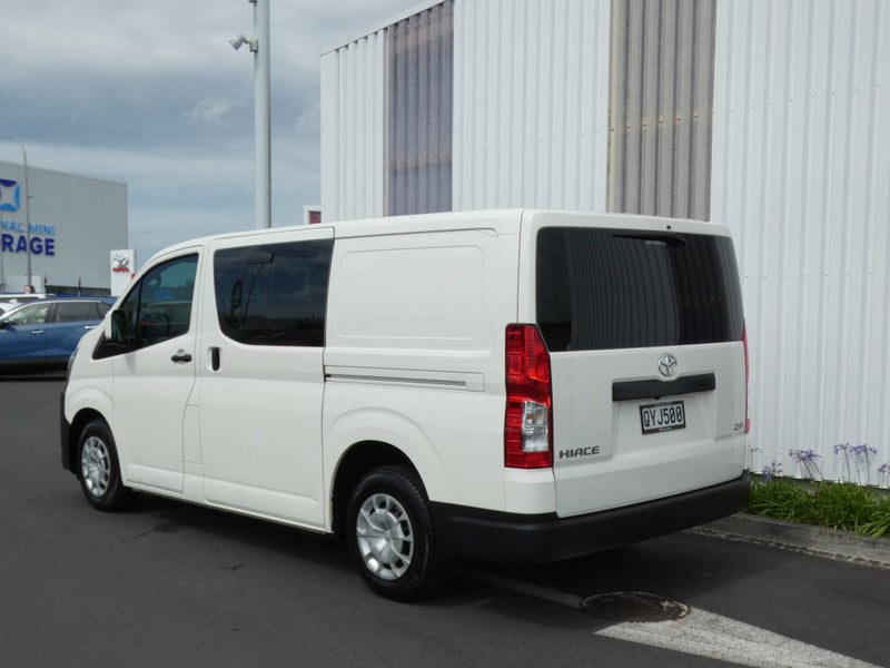 2024 Toyota Hiace ZR image 2