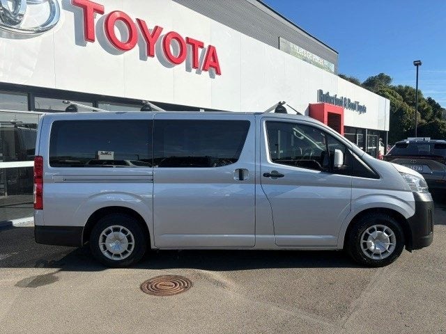 2024 Toyota Hiace ZR 2.8DT 6AT image 2